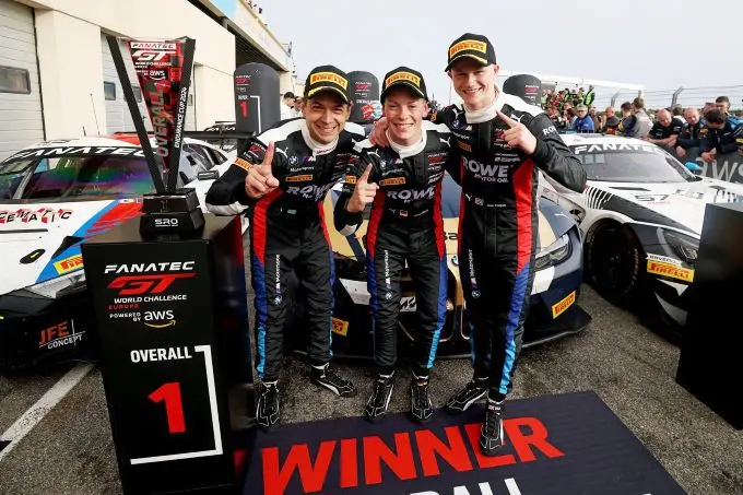 Fanatec GT World Challenge Europe Powered by AWS seizoen 2024 Circuit Paul Ricard ROWE_Racing_racewinnaar_Nr998_BMW_Farfus_Harper_Hesse Foto 2