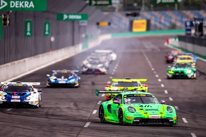 DTM Lausitzring 2024 Nr90_Ayhancan_Guven_TUR_Porsche_911_GT3_R_Manthey_EMA