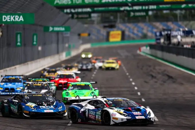 DTM Lausitzring 2024 Nr19_Luca_Engstler_DEU_Lamborghini_HuracYn_GT3_Evo2_Lamborghini_Team_Liqui_Moly_by_GRT