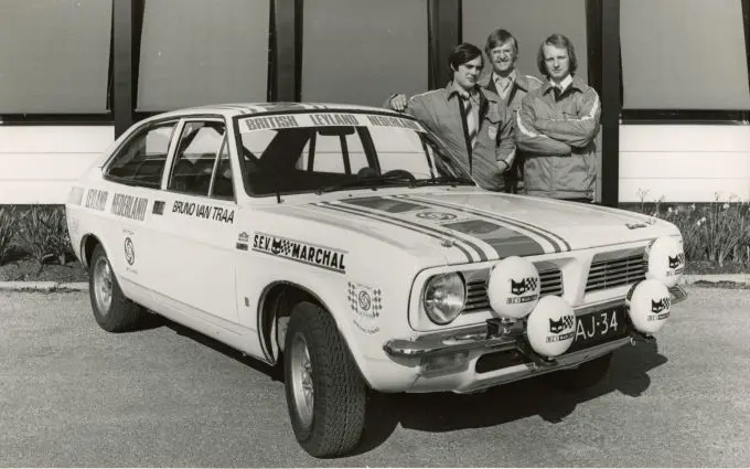 Wim Luijbregts, BL Nederland PR-manager Charles van der Rest en navigator (en zwager) Bruno van Traa