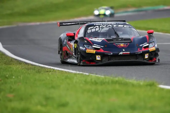 Fanatec GT World Challenge Europe Brands Hatch spectaculaire P2 voor Thierry Vermeulen op zondagmiddag in Race 2