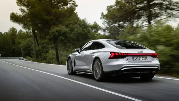 Audi RS e-tron GT performance met 925 pk krachtigste Audi ooit