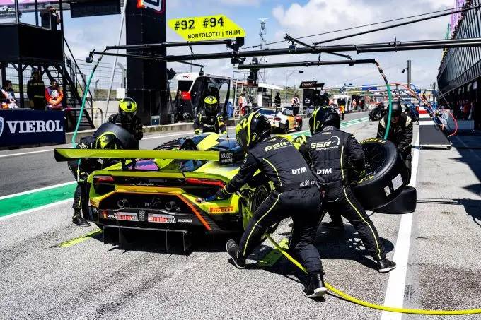 DTM Zandvoort 2024 Pitstop_Bortolotti_Lamborghini