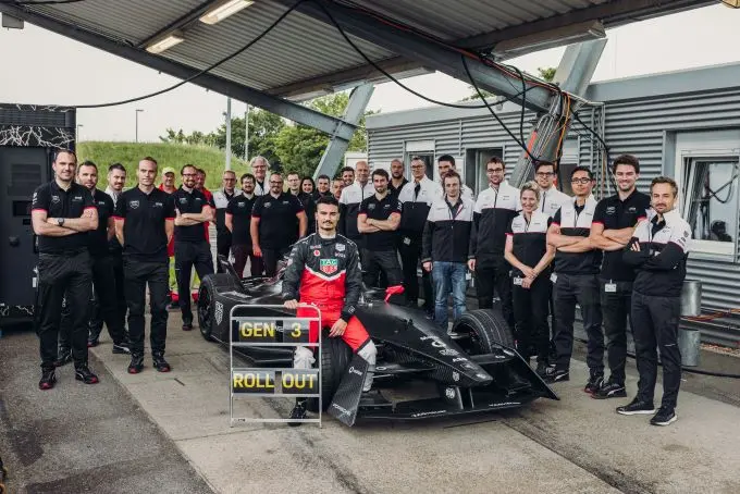 Porsche Formule E wereldkampioen 2023-2024 Foto 20