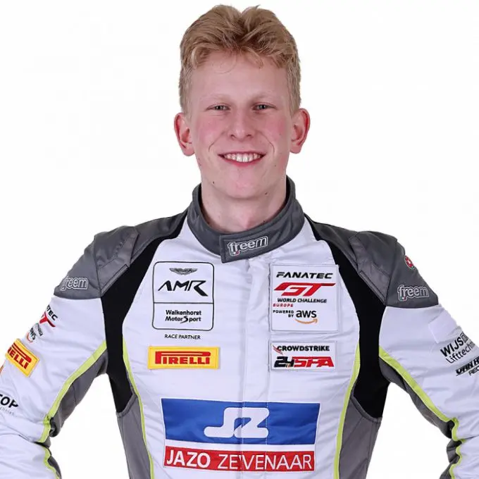 Fanatec GT World Challenge Europe powered by AWS Endurance Cup Walkenhorst Aston Martin Vantage AMR GT3 EVO portret Mex Jansen Foto 2
