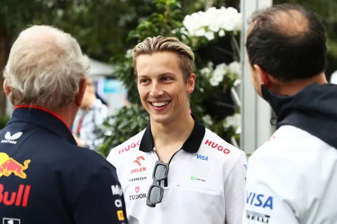 Liam Lawson en Helmut Marko foto 2
