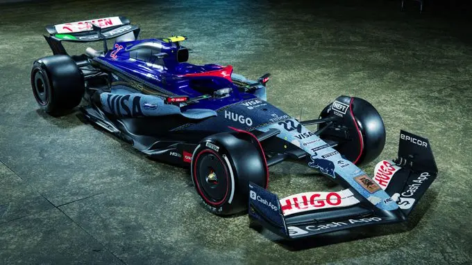 HUGO pakt uit met een denim kleurstelling tijdens de GP van Singapore met Visa Cash App RB