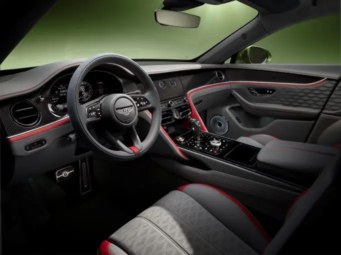 De nieuwe Bentley Flying Spur Foto 6