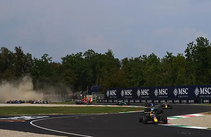 #MaxVerstappen
