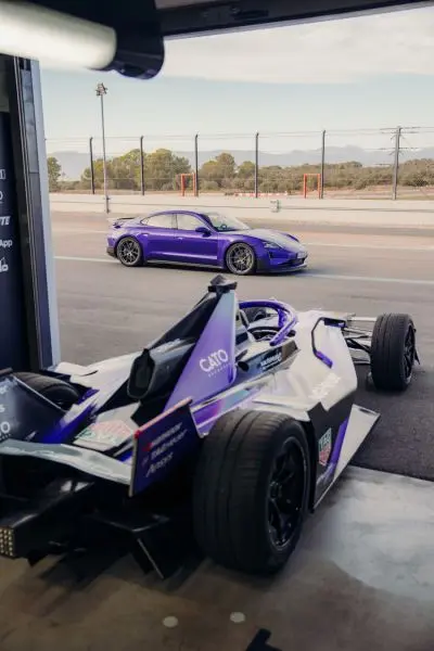 Porsche komt met geüpdatete 99X Electric Foto 7
