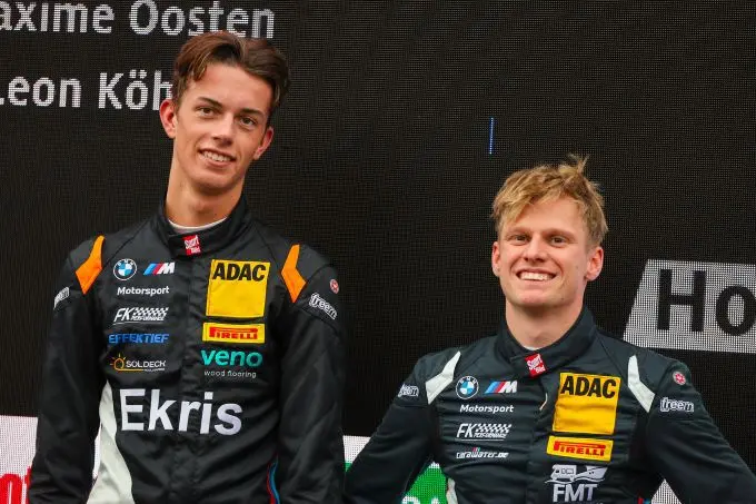 ADAC GT Masters Hockenheim 2024 Foto 2 Maxime Oosten en Leon Köhler portret