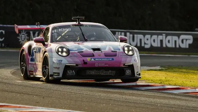 Porsche Mobil 1 Supercup prijsuitreiking voetbalclub VfB Stuttgart Foto 14 Harry King