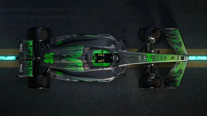 Stake F1 Team KICK Sauber komt met een vlammend hete speciale livery om het Grand Prix van Las Vegas in vuur en vlam te zetten