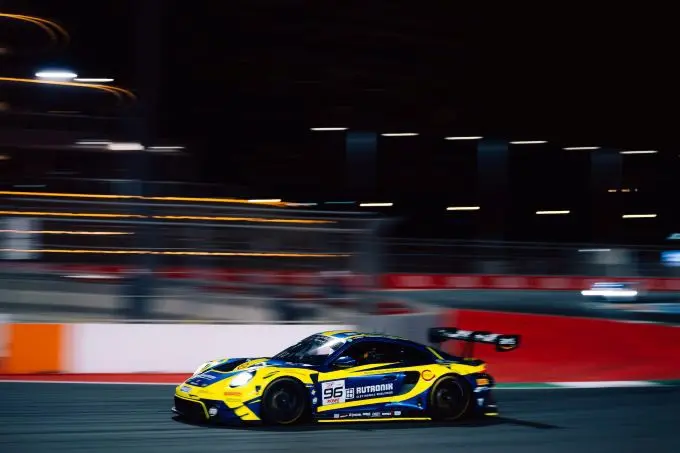 6 Hours of Jeddah Rutronik Racing Loek Hartog racewinnaar en Bronze Cup-kampioen Foto 2 bron foto Jonas Plümer / Laptime Performance Eibl GmbH/ GT-Place UG