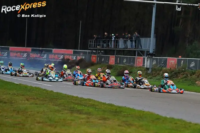 tommie van der Struijs neemt de leiding