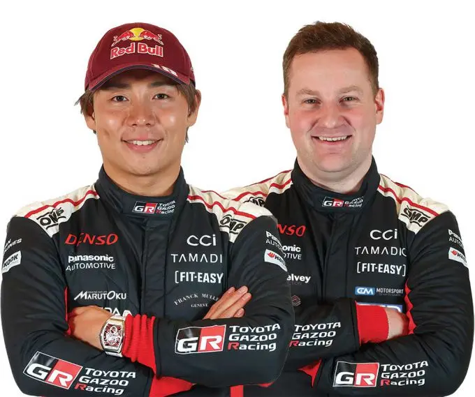 Felicitatie Akio Toyoda Toyota 1-2 overwinning Rally Monte Carlo 2025 Foto 11 Takamoto Katsuta / Aaron Johnston