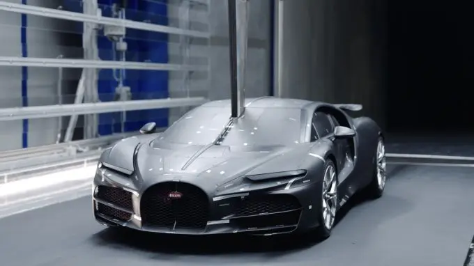 Bugatti Tourbillon Foto 4