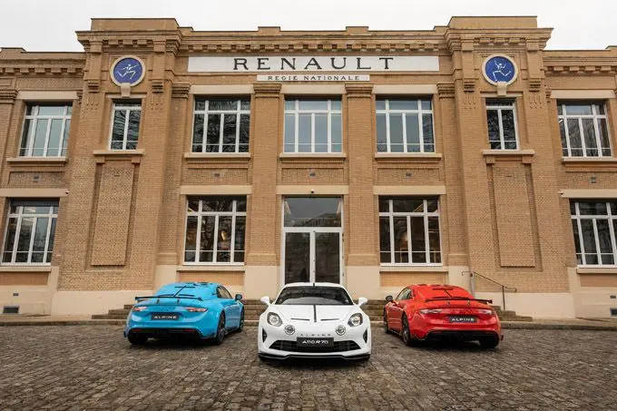 Alpine viert 70-jarig bestaan met speciale A110 R 70 en vernieuwd A110 gamma