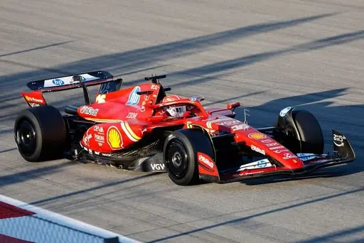 Pirelli F1 bandentests Barcelona Foto 3 Charles Leclerc