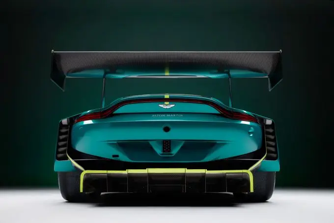 DTM 2025 Aston Martin Comtoyou Racing Foto 5