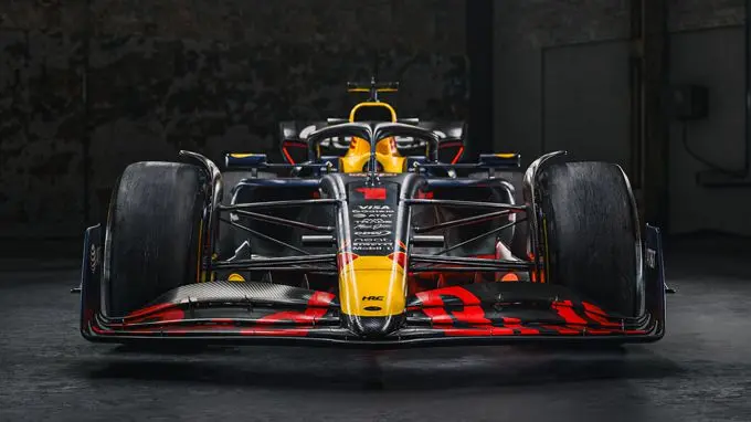 Red Bull RB-21 van Max en Liam