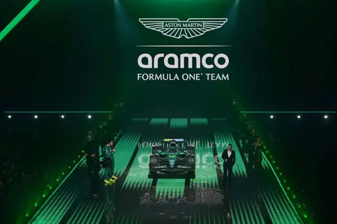 Aston Martin Aramco Formula One™ Team 2025-livery F1 75 Live-event O2 Arena Londen Foto 12