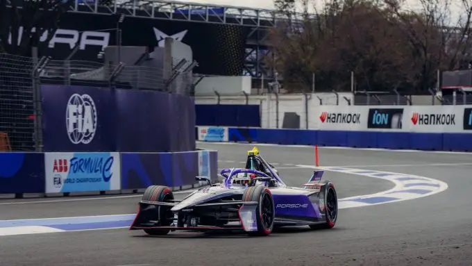 Formule E Porsche gaat voor de overwinning in Jeddah Foto 2