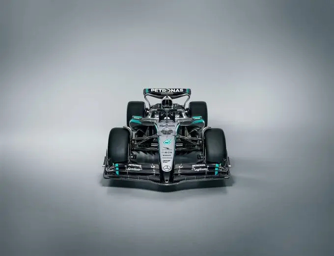 Mercedes F1 Russell Antonelli
