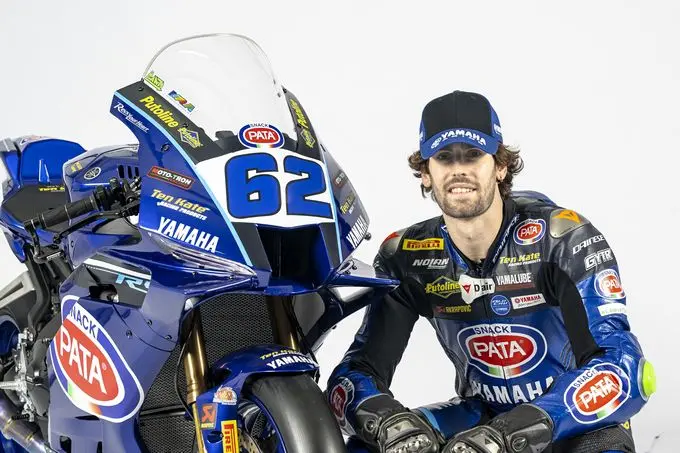 Pata Yamaha Ten Kate Racing onthult LIVERY van de nieuwe Yamaha R9 Stefano Manzi