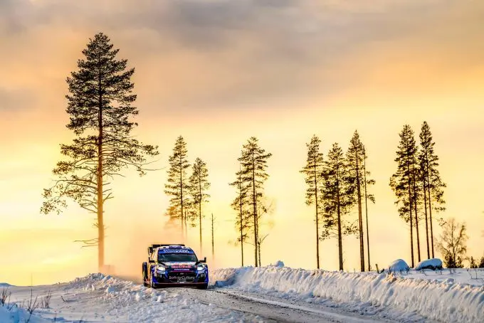 Rally Sweden zaterdagochtend Foto 3
