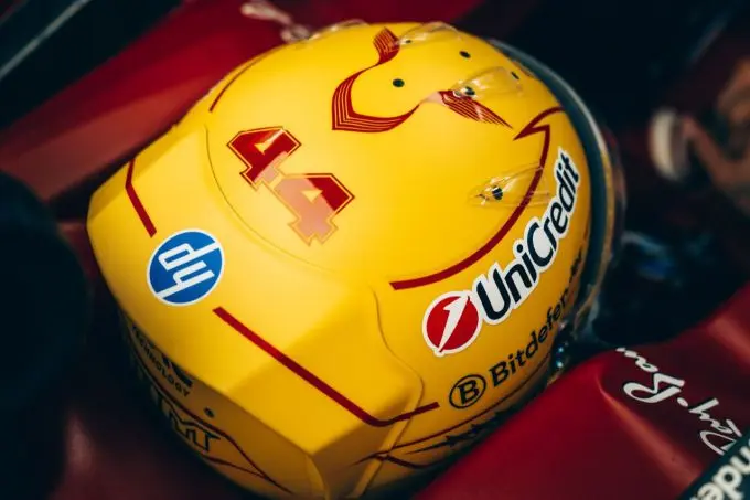Ferrari Lewis Hamilton actie Foto 3