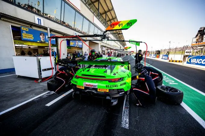DTM Oschersleben 2025 Foto 3 Dankzij een slimme strategie behaalde Ayhancan Guven de overwinning