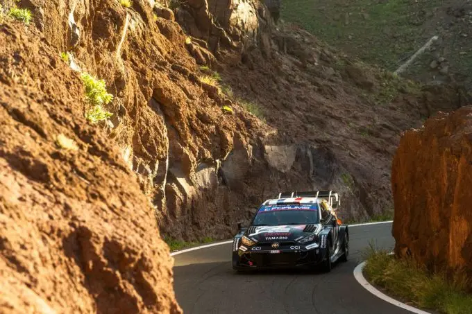 FIA World Rally Championship Rally Islas Canarias 2025 Foto 3 Ogier bergweg schaduw RBCP