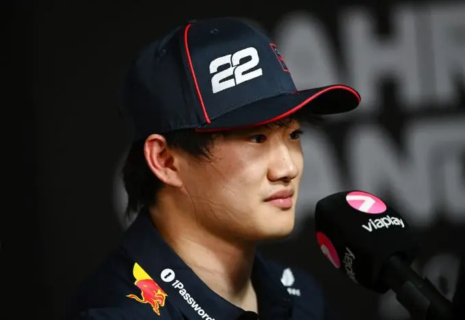 Yuki Tsunoda Red Bull 2025 Foto 5