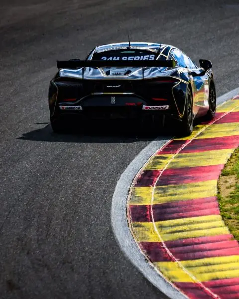 Michelin 24H SERIES European Series Spa-Francorchamps paasweekend van 19 en 20 april 2025 Foto 17 ALFAB McLaren Artura GT4