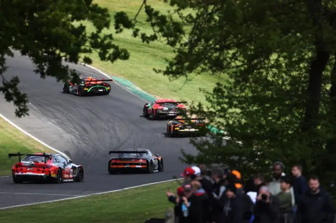 GT World Challenge Sprint Cup Brands Hatch Foto 28