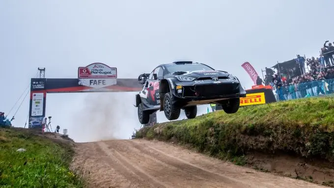 FIA WRC Rally van Portugal 2025 Toyota Foto 2 jump 2024