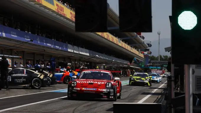 Porsche Mobil 1 Supercup 2025 Circuit de Catalunya Barcelona Foto 6
