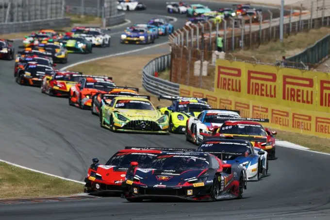 GT World Challenge Sprint Cup CM.com Circuit Zandvoort Foto 10