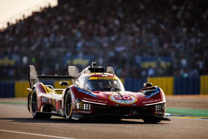 Ferrari-AF Corse-team @ 24 Uur Le Mans 2025 Foto 11