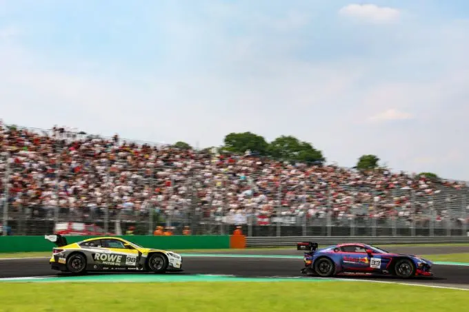 GT World Challenge powered by AWS Monza Foto 17