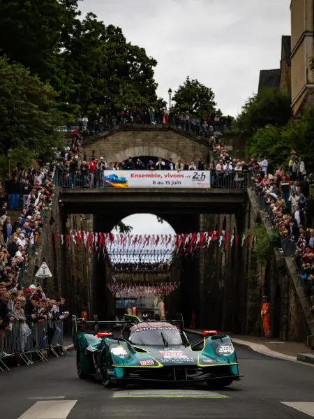 24H Le Mans 2025 Foto 3 Aston Martin Valkyrie