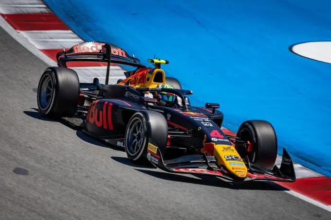 Arvid Lindblad F2 Red Bull