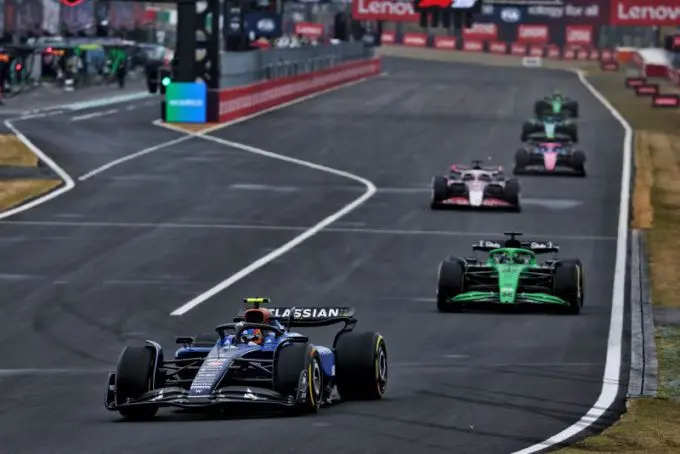 Carlos_Sainz_Japan_F1_Williams