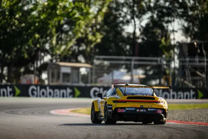 Jaap van Lagen circuit van Barcelona Porsche Supercup 2025 Foto 3