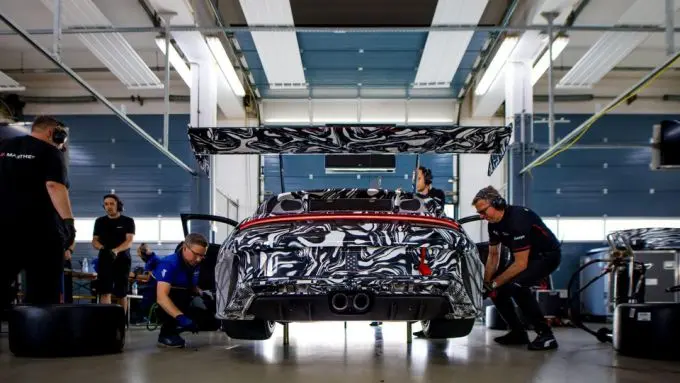 De nieuwe Porsche 911 Cup gespot in zijn camouflage livery Foto 13