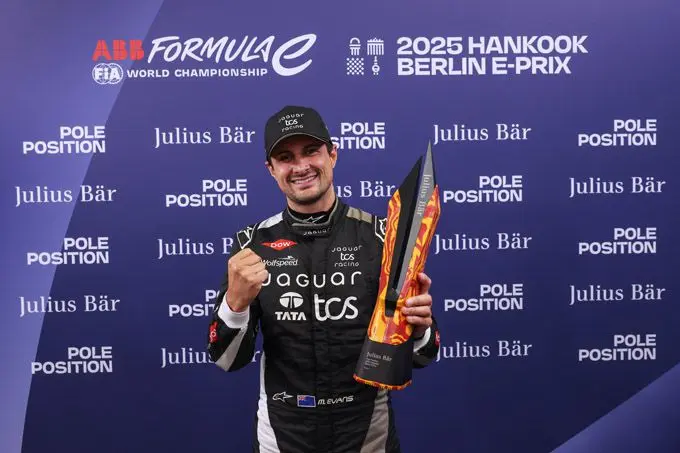 Jaguar TCS Racing domineert E-Prix van Berlijn