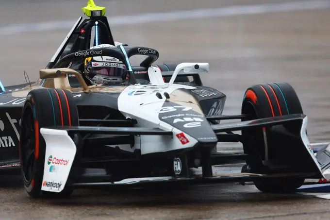 Jaguar TCS Racing domineert E-Prix van Berlijn