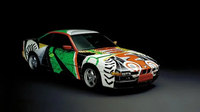 Fine Art on Wheels BMW Art Cars tentoonstelling Louwman Museum #14 David Hockney BMW 850 CSi 1995