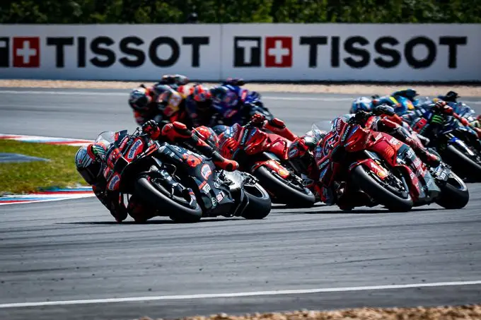  Aprilia Racing